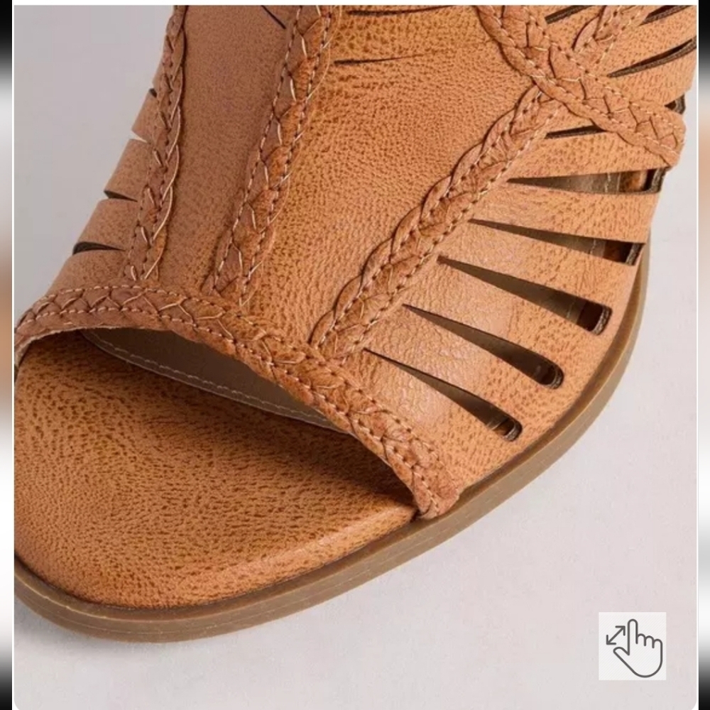 Torrid Tan Cutout Heeled Boots Back Zip Size 11.5 WW - Picture 4 of 7